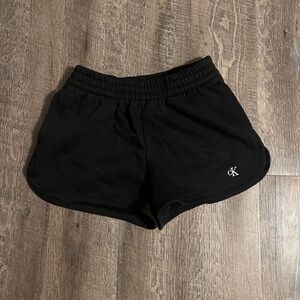 calvin klein shorts medium